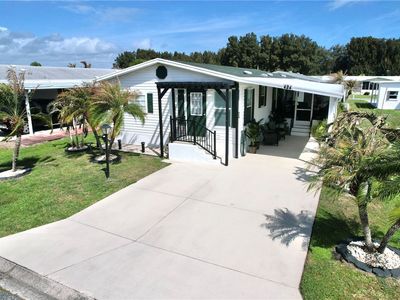 424 Loquat Dr, Barefoot Bay, FL, 32976