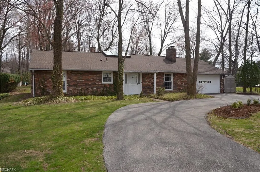 27103 Hilliard Blvd photo 1