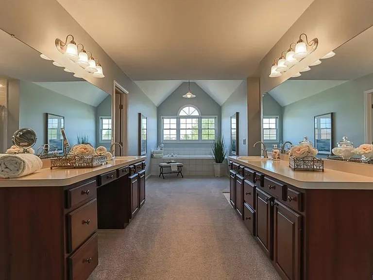 9140 Countrywood Dr — Photo 15