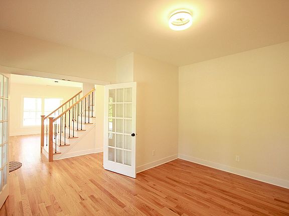 4th image of 45 Frank St