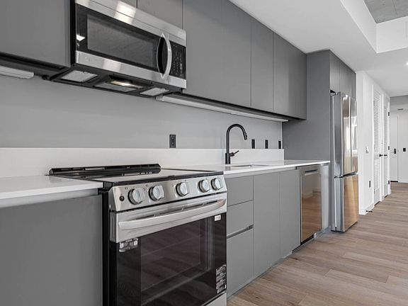 3rd image of 306 SW 5th St #7I2