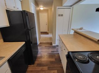 Edgewood Apartments, Independence, MO 64052