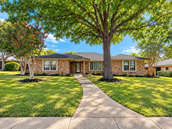 1340 Marble Canyon Dr, Desoto, TX 75115