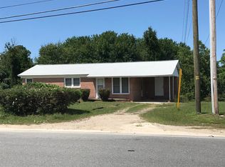 212 Odell Rd, Spring Lake, NC 28390