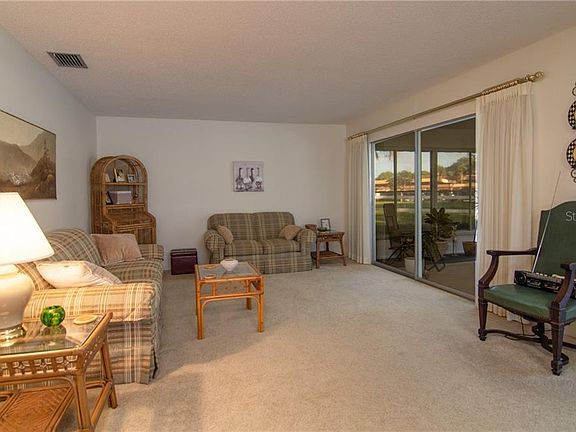 5th image of 1272 Belleflower St #128