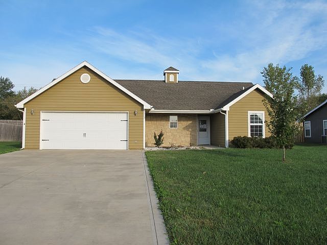 1st image of 2209 E Willow Point Cir