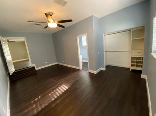 458 Woodland Dr, Largo, FL 33771