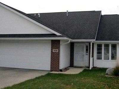 1616 3rd St NE, Independence, IA, 50644