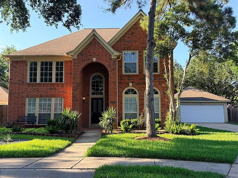 2201 Summer Reef Dr — Photo 1