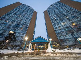 35 Trailwood Dr #1112, Mississauga, ON L4Z 3L6
