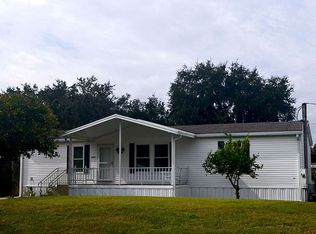 2086 Starboard Dr, Geneva, FL 32732