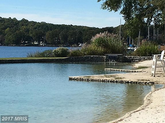 Guarded Riverside Pool
