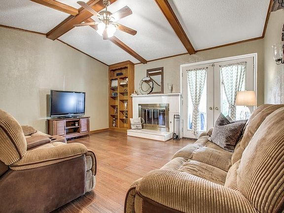 5th image of 1606 Lucille Dr