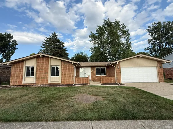 39232 Donahue Dr, Clinton Township, MI 48038