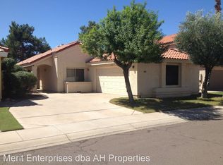 1406 N Hillsborough Dr, Gilbert, AZ 85234