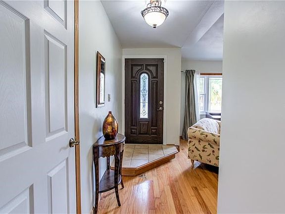 3rd image of 117 Dublin Dr