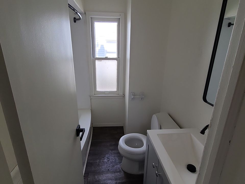 20412 Wakenden St, photo 5