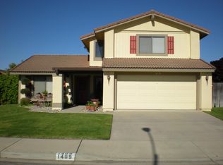 1409 N B Ct, Lompoc, CA 93436