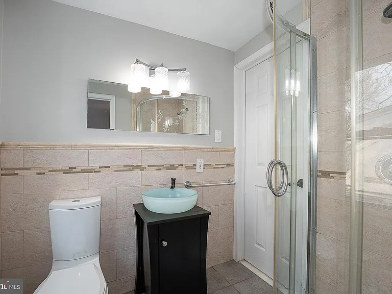 625 Chelten Hills Dr — Photo 40