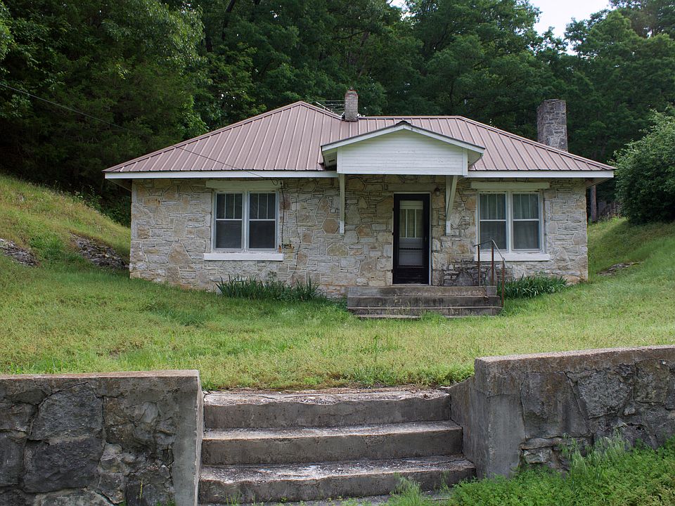 1st image of 370 Hayes Spring Drive