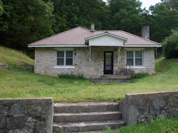 370 Hayes Spring Drive, Crane, MO 65633
