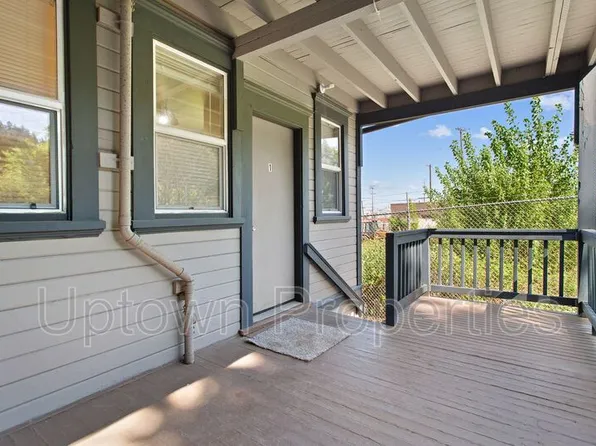 5919 NW Saint Helens Rd APT 1, Portland, OR 97210