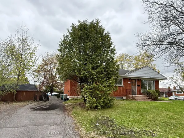1627 Chaucer Ave #1 & 2, Ottawa, ON K1G 0R7