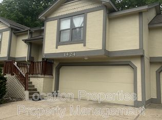 1424 Applegate Ct #C-1, Lawrence, KS 66049
