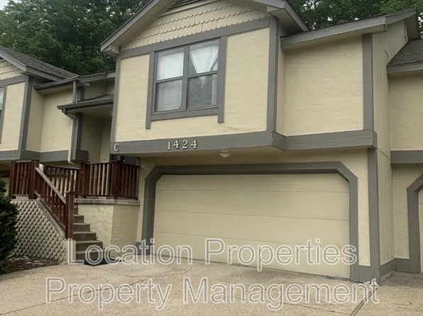 1424 Applegate Ct #C-1, Lawrence, KS 66049