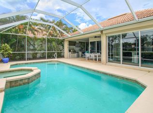 372 Mallory Ct, Naples, FL 34110