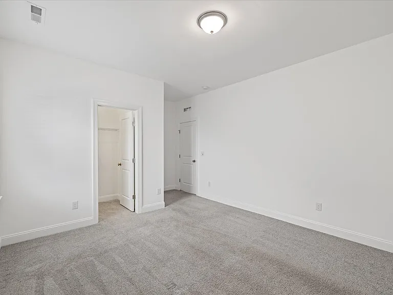 271 Edge Of Auburn Blvd — Photo 40