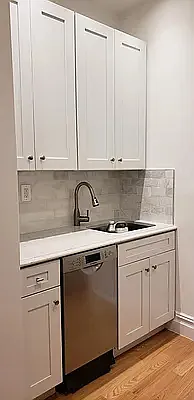 1734 2nd Ave #4A — Photo 3