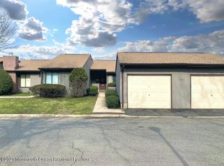 32 Concord Ct, Red Bank, NJ 07701
