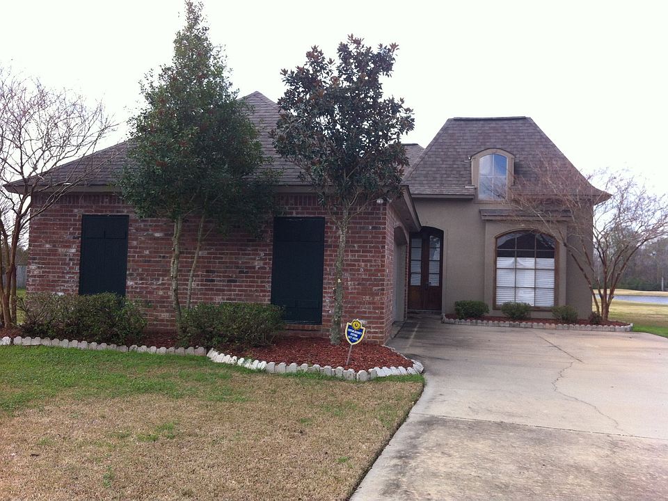 1st image of 22727 Beaver Cove Ct