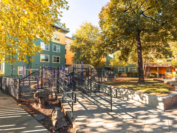 INCOME RESTRICTED Affordable Apartments in Hazelwood!