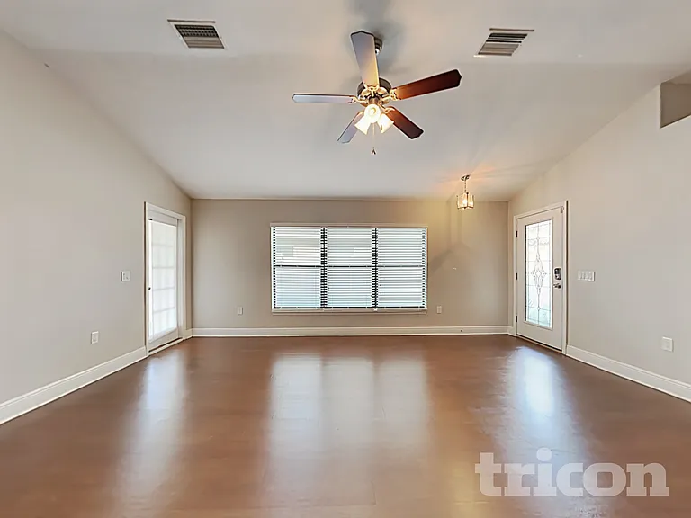 10736 Standing Stone Dr — Photo 3