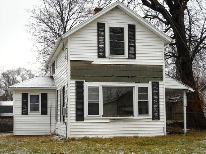 2nd image of 324 Owens St
