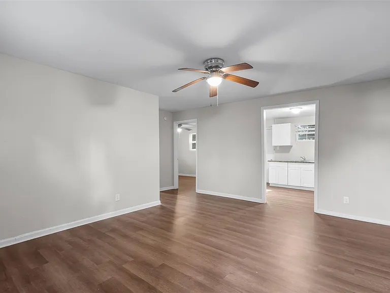 2328 Boss St #B — Photo 1