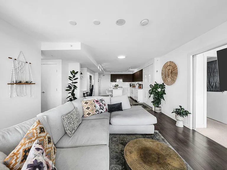 188 Agnes St #1103 — Photo 16