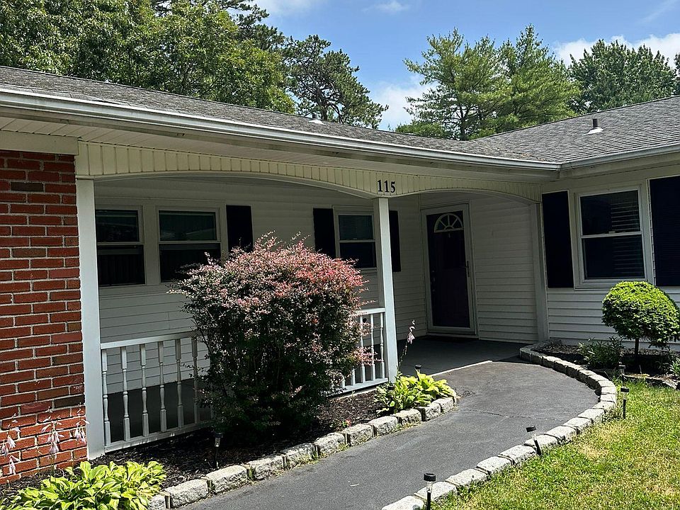 1st image of 115 Wedgewood Dr