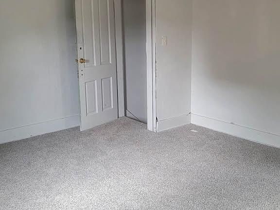 2nd image of 523-525 E Main St