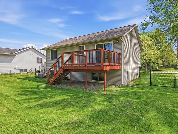 4th image of 2518 Pine View Road