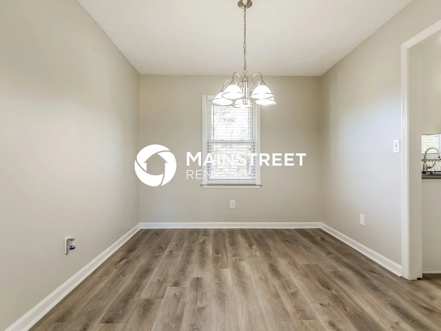2862 Emerson Lake Dr — Photo 3