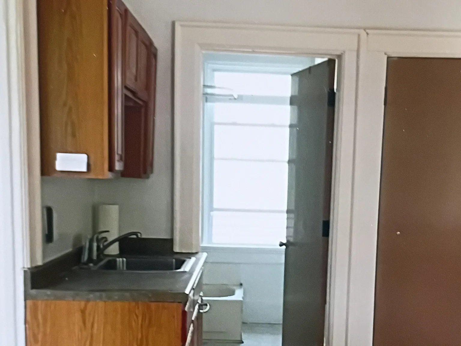 2 bed, 1000 sqft, $1,500 — Photo 2