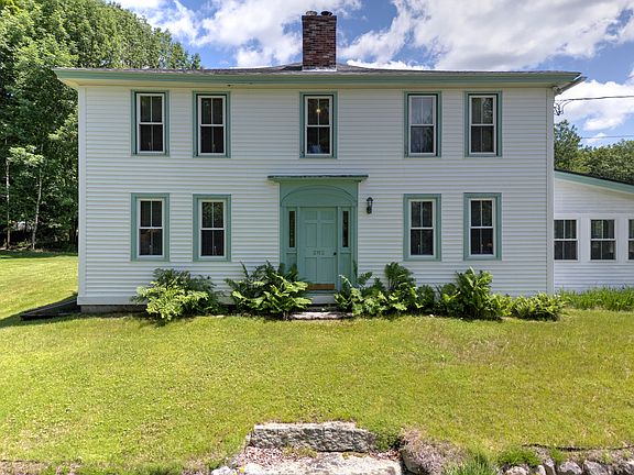 3rd image of 282 Maple Ridge Road