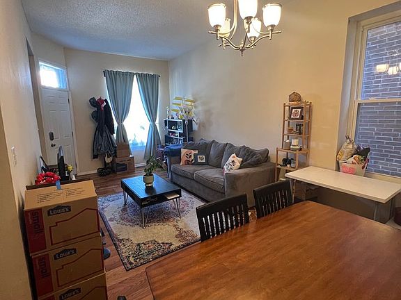 3rd image of 4376-8 Gibson Ave #4376