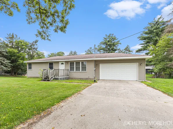 2744 W State Rd, Hastings, MI 49058