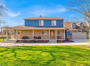 2018 River Rd, Saint Clair, MI 48079