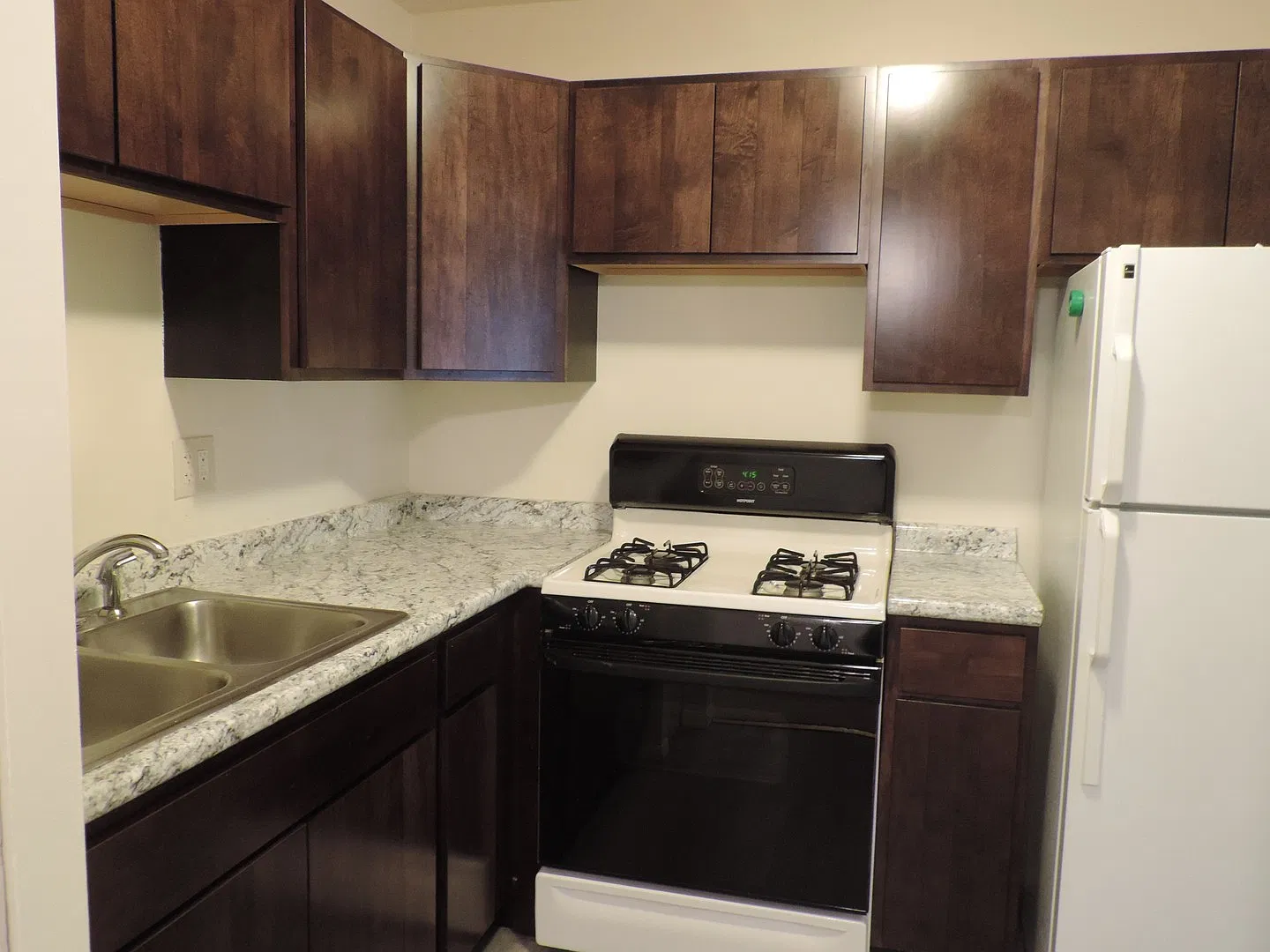 1 bed, 680 sqft, $1,600 — Photo 4