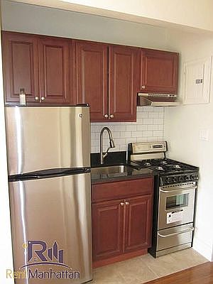 2nd image of 407 E 88th St APT 5A